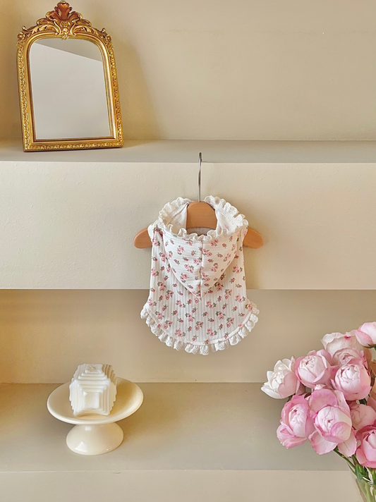 Floral sleeveless hoodie vest for dogs and cats in 100% cotton, spring pet clothing front view